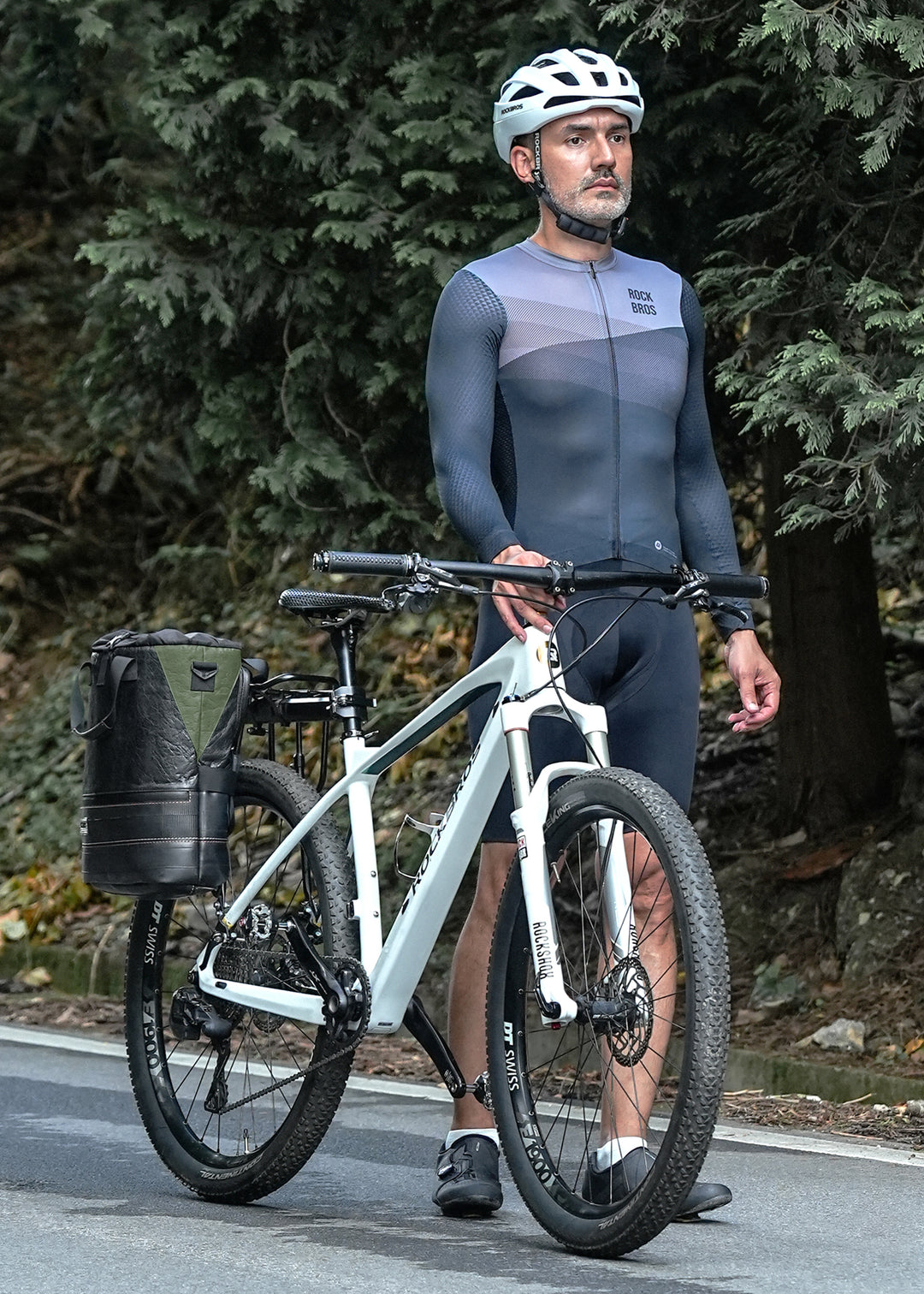 Eco-Friendly Waterproof Bike Panniers 12L Tyvek Recycled Tire-ROAD TO SKY
