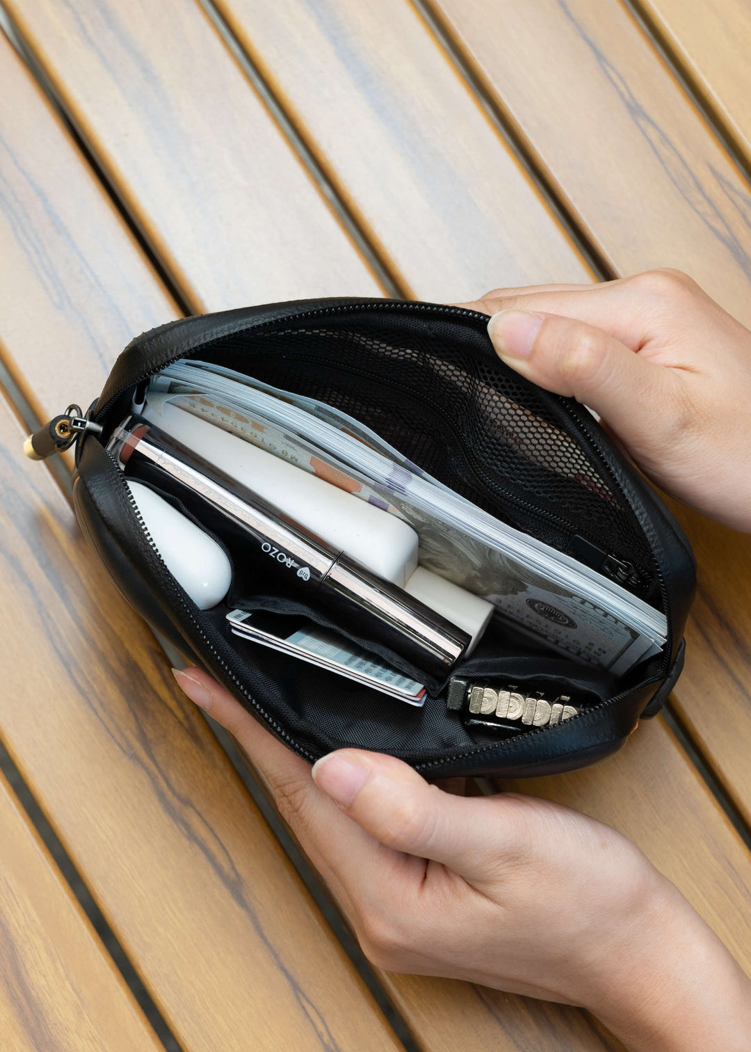 Eco-Friendly Bike Wallet 0.4L – Tyvek and Recycled Tire ROAD TO SKY