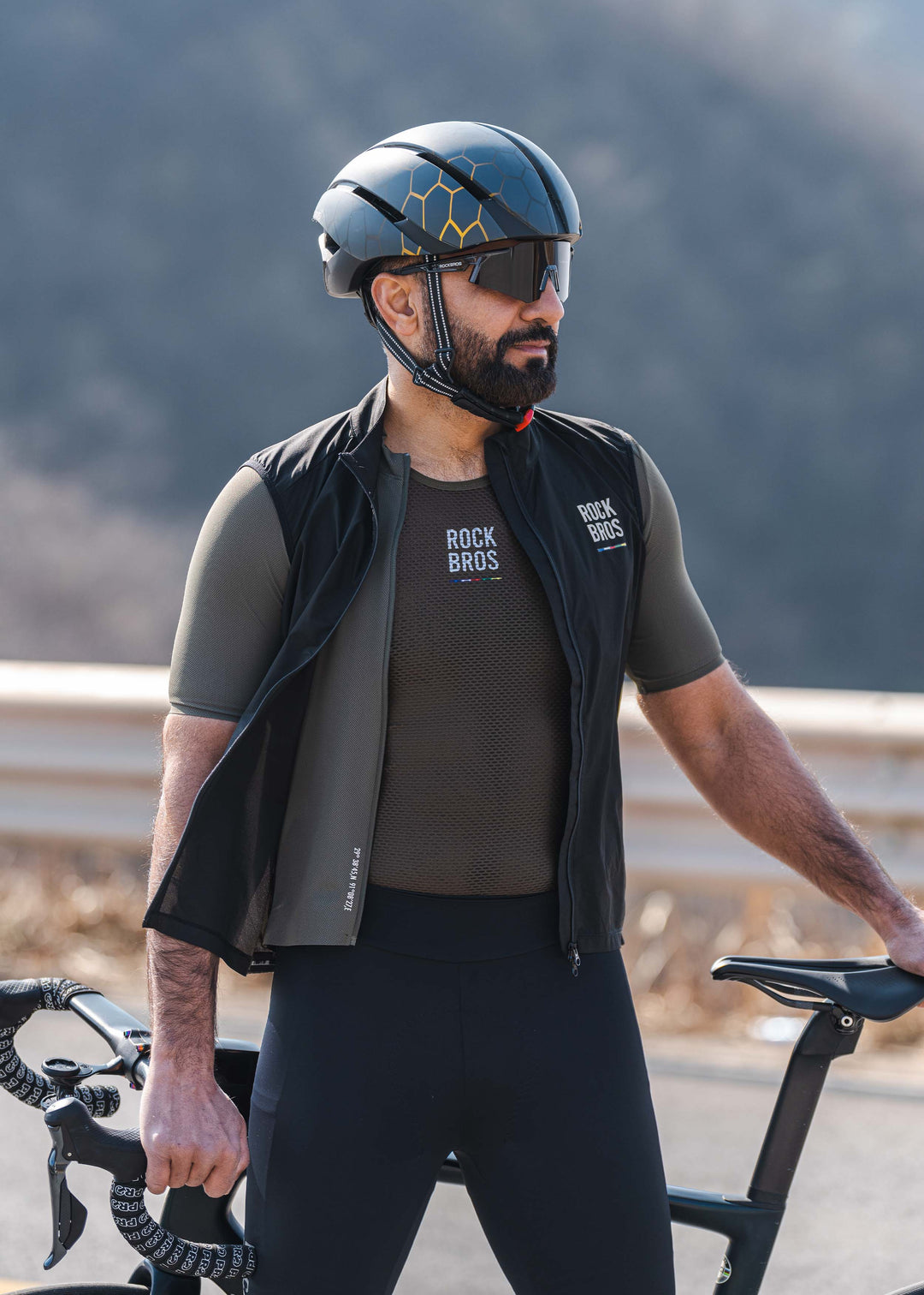 ROAD TO SKY Lightweight Windproof Vest